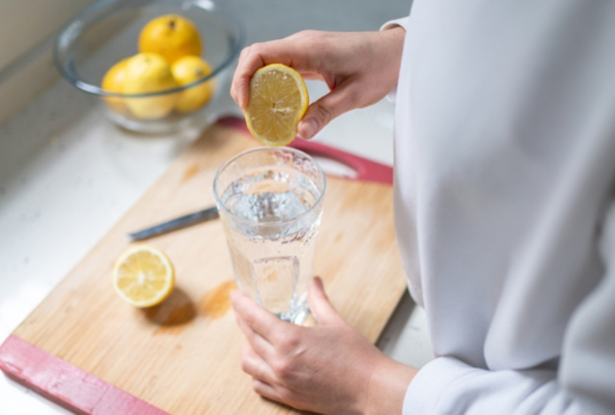 Не любите воду? Вот как приучить организм к полезной привычке