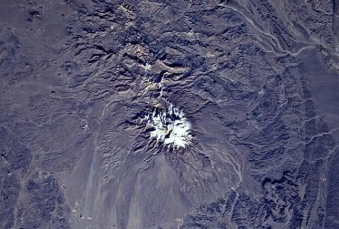 Вулкан-«зомби» активировался в Иране спустя 710 тысяч лет. Чем это грозит человечеству