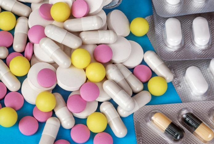 Врач заявил об опасности самостоятельного назначения БАДов