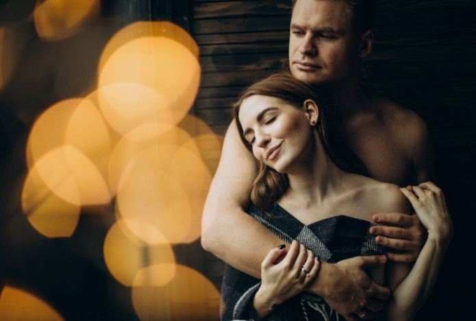 Психотерапевт назвала неожиданную причину измен