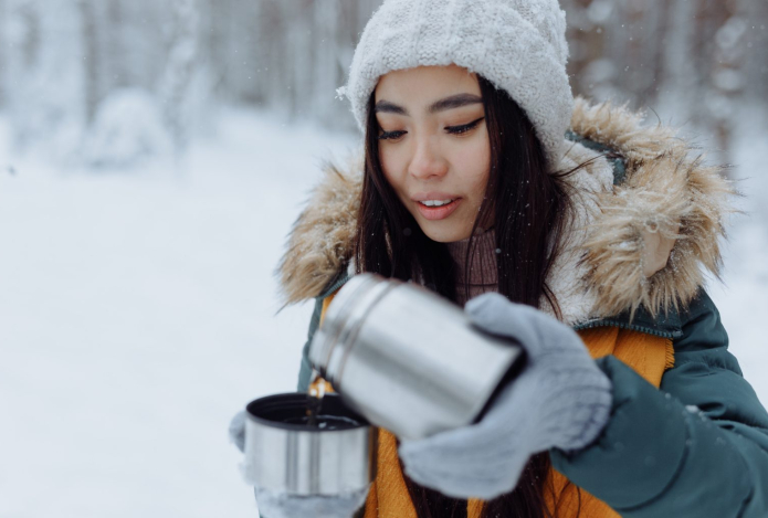 Не только летом — зачем телу нужна вода зимой