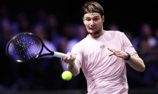 Двумя сетами закончился матч Александра Бублика за финал «Мастерса» в Париже