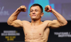 Казахстанец из UFC готовится к Топурии вместе с россиянином из топ-5