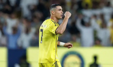 Роналду на 104-й минуте принес «Аль-Насру» победу в матче-триллере