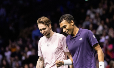 Поражение Александра Бублика в матче за финал объяснили в России