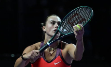 Тремя сетами обернулся матч Соболенко на Итоговом турнире WTA-2025