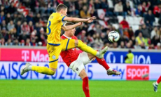 Британский клуб принял новое решение по трансферу нападающего сборной Казахстана