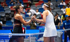 Елена Рыбакина — Арина Соболенко: прямая трансляция финала Итогового турнира WTA