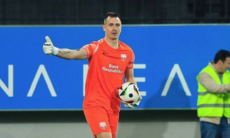 Вратарь сборной Казахстана помог европейскому клубу продлить беспроигрышную серию