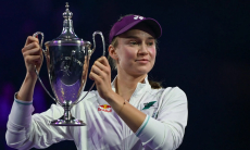 Елена Рыбакина вызвала недоумение после скандальной ситуации