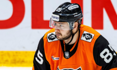 Конкурент «Барыса» проиграл в матче КХЛ