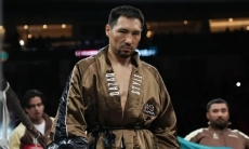 Жанибека Алимханулы хотят «уложить спать» в бою за три чемпионских титула