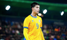 Каково положение Казахстана после матча с лидером группы в отборе на Евро по футболу