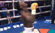 Нокаутом завершился бой непобеждённого боксёра. Видео