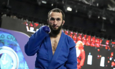 Кадыров принял решение по чемпиону мира из России после победы над узбекистанцем