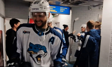 Видео победной раздевалки «Барыса» после после разгрома