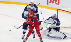 Фоторепортаж с матча КХЛ «Локомотив» — «Барыс» 0:4