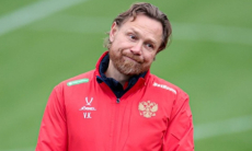 Главный тренер сборной России по футболу объявил об отставке