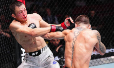 Тренер Шавката Рахмонова назвал причину поражения Бекзата Алмахана в UFC