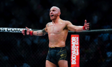 UFC сообщил о титульном реванше Алекса Волкановски