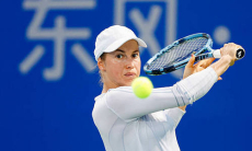 Юлия Путинцева сыграла с российской теннисисткой на уникальном турнире