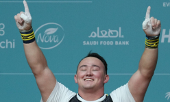 Казахстанец стал трехкратным чемпионом Исламиады-2025