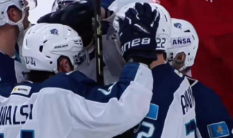 «Барыс» сенсационно «грохнул» лидера в КХЛ