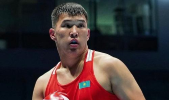 Битва с Узбекистаном и еще три полуфинала. Прямая трансляция медальных боев Казахстана на Кубке мира по боксу