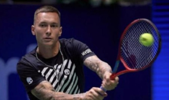 Казахстанский теннисист на камбэке вышел в полуфинал турнира в Пакистане