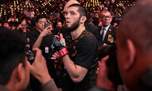 Ислам Махачев