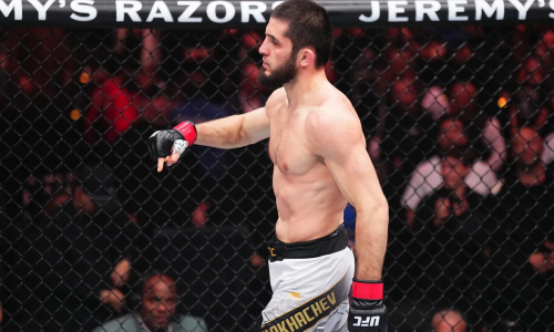 Ислам Махачев