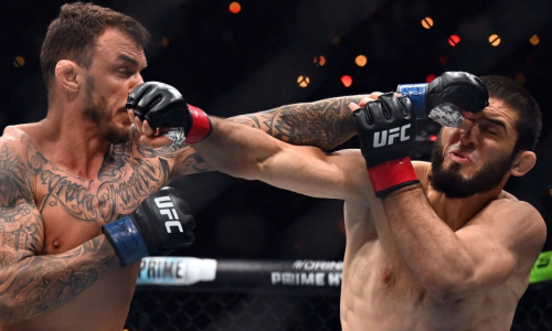 Ислама Махачева «вынесли» в титульном бою UFC