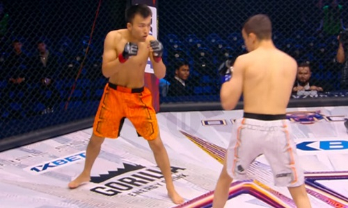 В первом раунде закончился бой Казахстан — Узбекистан в ММА