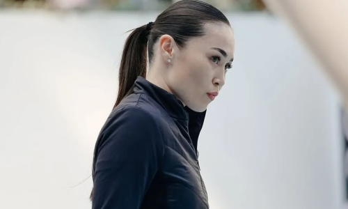 Самая красивая боксерша Казахстана пристыдила болельщиков «Кайрата»