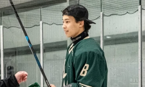 Казахстанский форвард оформил ассист в ярком матче за канадский клуб