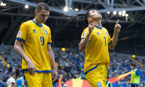 Ислам Чесноков, Галымжан Кенжебек