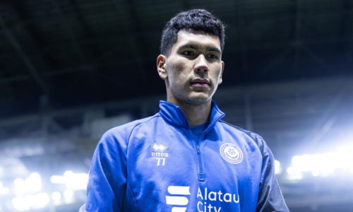 Сборную Казахстана по футболу «лишили» лидера и основного голкипера