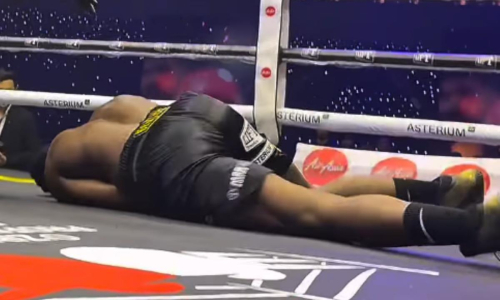 Зверским нокаутом закончился бой непобеждённого узбекистанского боксёра за титул WBC. Видео