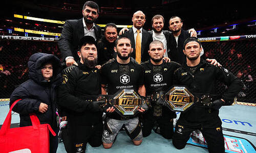 Бойцы UFC из России получили неожиданное признание 