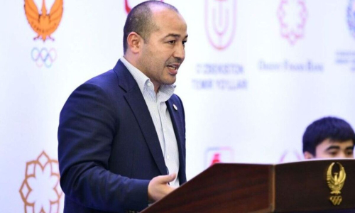 «Держите себя в руках». Главный тренер сборной Узбекистана предупредил звезд бокса Казахстана