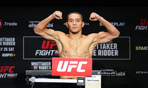 Асу Алмабаев и его соперник не уложились в вес перед боем в UFC