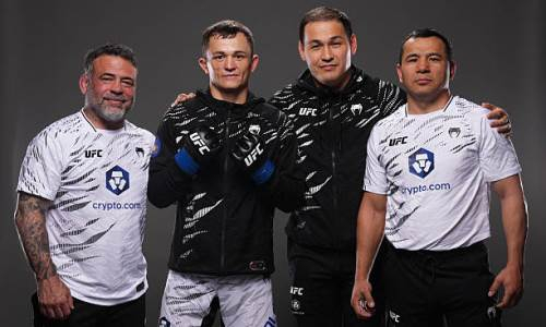 Бекзат Алмахан