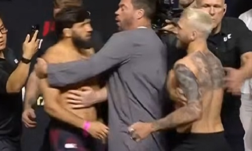 Царукян боднул Хукера на дуэли взглядов перед главным боем в UFC. Видео