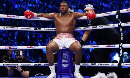 Джошуа нанял тренера Усика перед боем с Полом