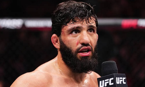 «Илия, где ты?». Арман Царукян вызвал Топурию после победы в UFC