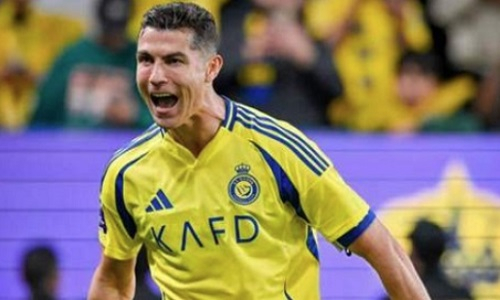 Гол Роналду в падении через себя привел к разгрому и новому рекорду. Видео