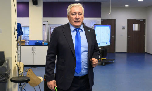 Наставник «Барыса» сохранил позицию в рейтинге тренеров КХЛ