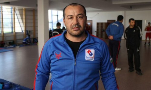 Главный тренер сборной Узбекистана по боксу жестко ответил на обвинения из Казахстана
