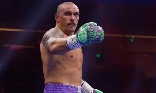 Александра Усика признали лучшим боксёром мира