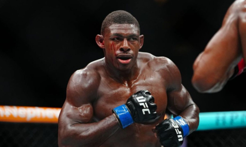 Обещавшего нокаутировать Шавката Рахмонова топового бойца UFC разгромили в США. Видео